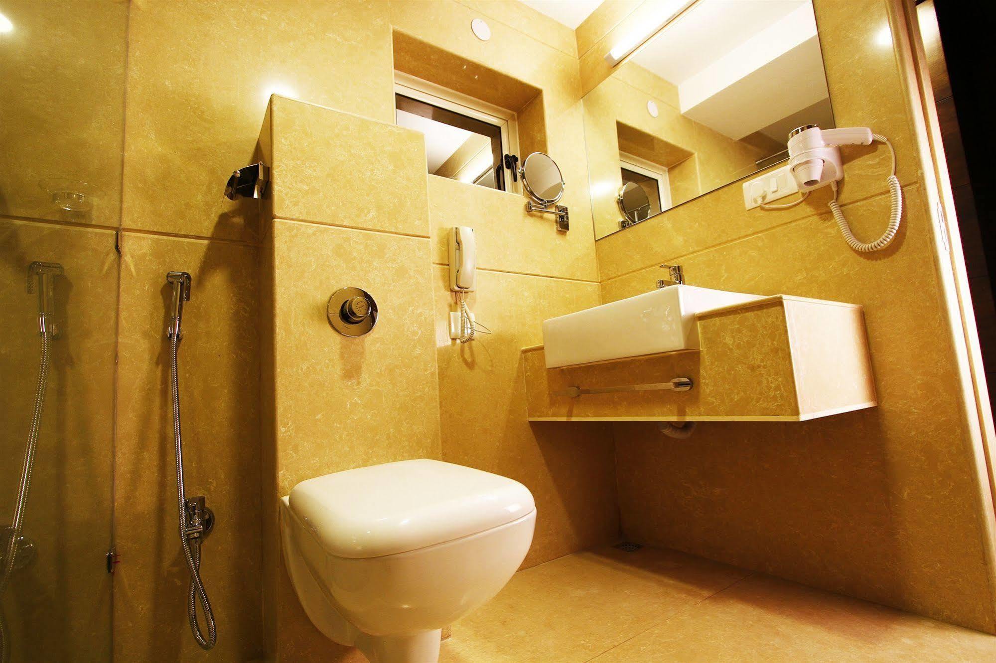 Hotel La Capitol Panaji Luaran gambar